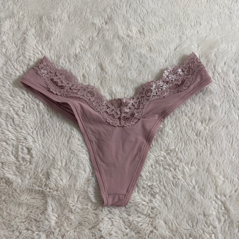 Skims Lace Trim Thong Dusty Rose Pink Metallic Floral TH-THG-10332W XS NWOT Soft